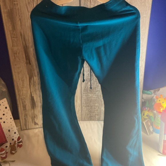 EUC Aeropostale,  women’s joggers / sweat pants - Picture 3 of 5